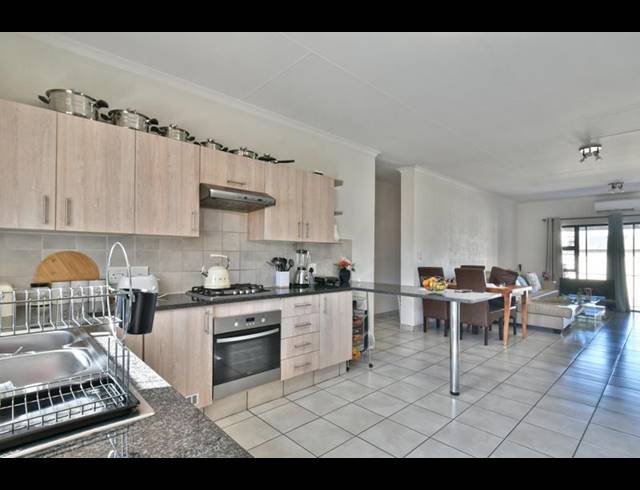 3 BEDROOM APARTMENT FOR SALE IN NEWMARKET